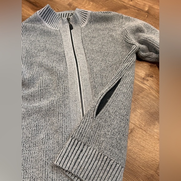 True Measure Zip Up Gray Wool Cardigan - Size Medium - Picture 7 of 7